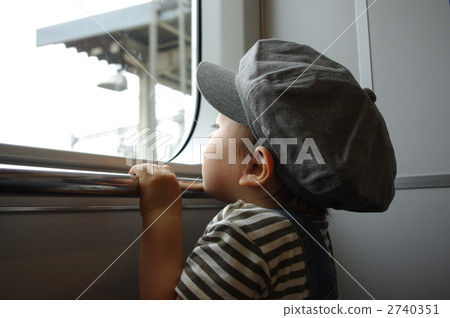 Car window 2740351