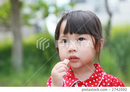 girl, child, whelp 2742092