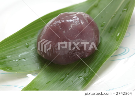 涼圓 豆沙涼圓 蓋著野葛澱粉的豆沙球 2742864