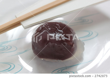 涼圓 豆沙涼圓 蓋著野葛澱粉的豆沙球 2742873