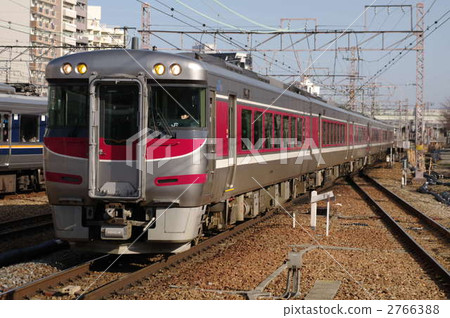 有限的Express Hamakaze進入新大阪站 2766388