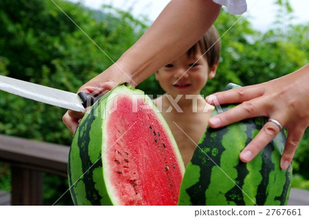 Landscape cutting watermelon 2767661