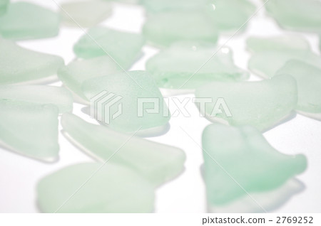 beach glass, sea glass, transparency 2769252