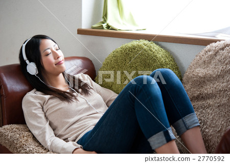 female, lady, woman 2770592