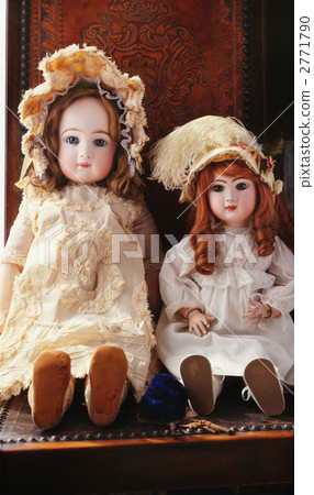ceramic doll, ceramic figure, doll 2771790