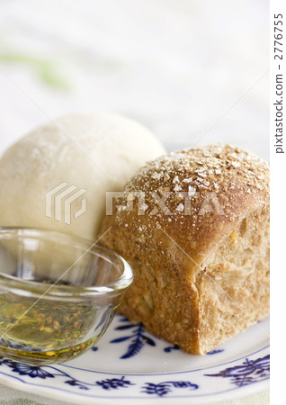 Looks tasty bread Looks tasty bread 2776755