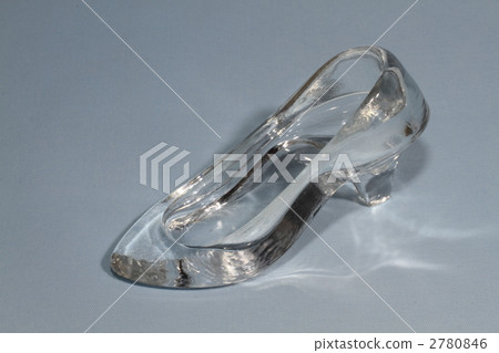 Glass shoes 2780846