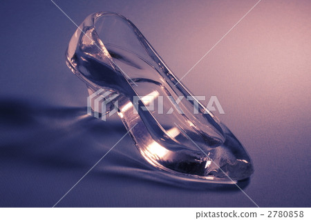 Glass shoes 2780858