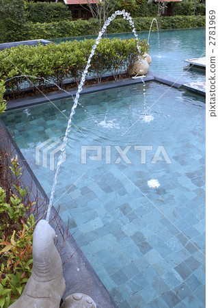 Resort pool / fountain 2781969