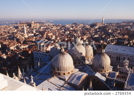 basilica di san marco, row of houses, every door 2789354