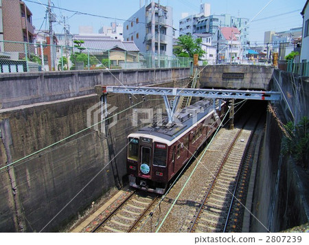 天體被吸入阪急京都線土木工程遺產 2807239