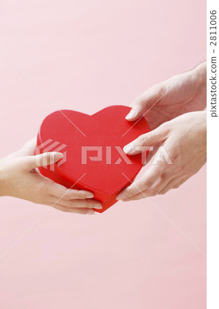 Heart's present 2811006