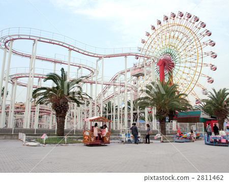 amusement park  2811462