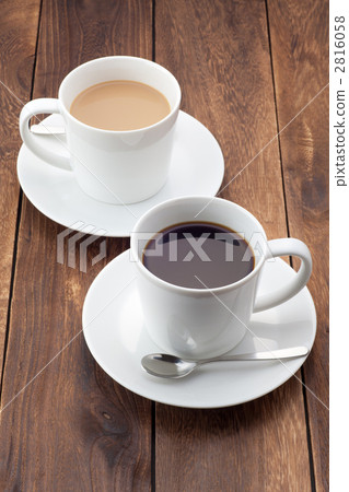 混合咖啡和咖啡館au lait 混合咖啡和咖啡館au lait 2816058