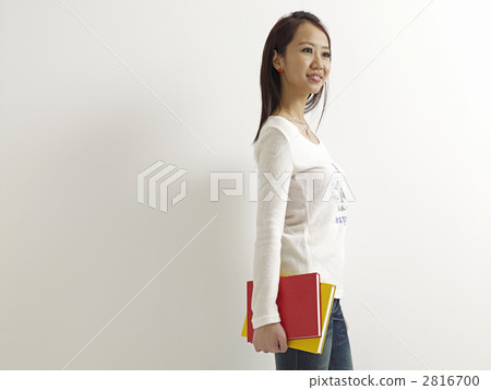 Books and ladies 2816700