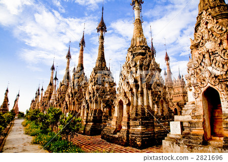 Myanmar Kaku's pagoda group 2821696