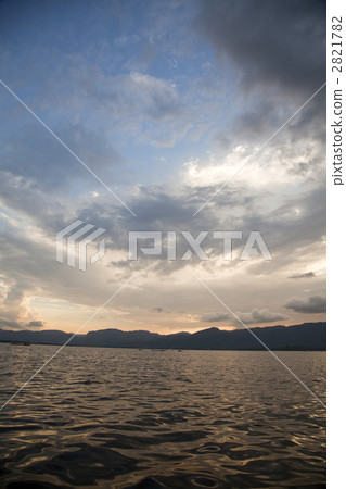On Inle Lakeside 2821782