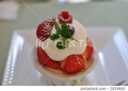 草莓蛋糕 草莓蛋糕 2824660