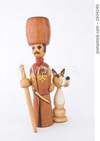Dog and soldier doll 2834240