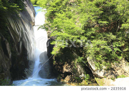 森巴瀑布 2835916