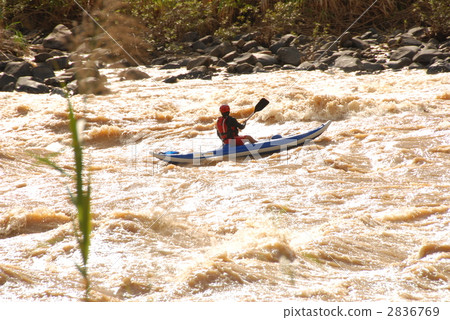 Torrent and kayak (Padas River / Borneo Island / East Malaysia) Torrent and kayak (Padas River / Borneo Island / East Malaysia) 2836769