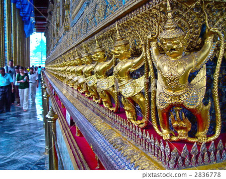 玉佛寺（翡翠寺）走廊（曼谷/泰國） 2836778