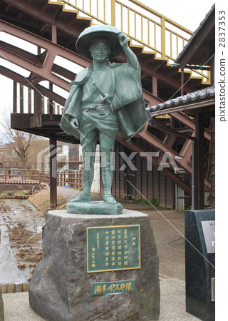 itako of itaro, iconic, statue 2837353