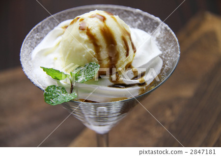 Ice cream 2847181