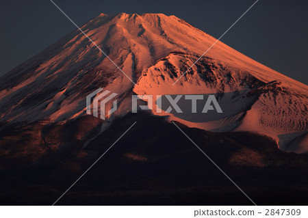 Cold Summer Red Fuji 2847309