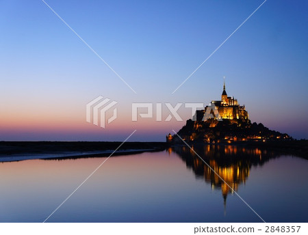 Mont-Saint-Michel at dusk World heritage 2848357