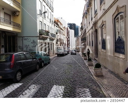 The cityscape feeling the history of Lisbon The cityscape feeling the history of Lisbon 2850447