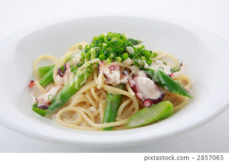 蘆筍和Tako奶油醬意大利面 2857065