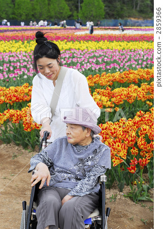 Lovely grandma 2859366