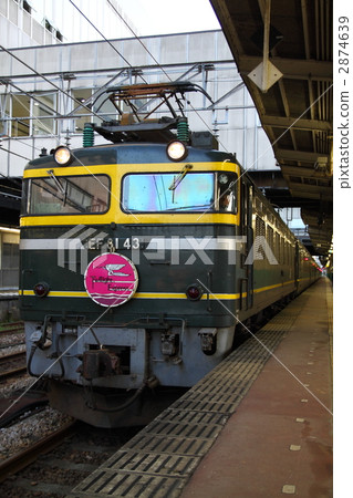 express train with sleeping berths, night train, ef81 electric locomotive 2874639
