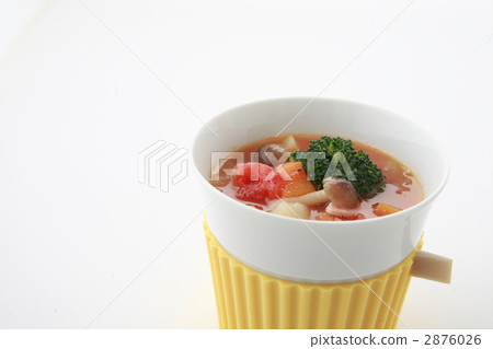 許多蔬菜通心粉湯湯 許多蔬菜通心粉湯湯 2876026