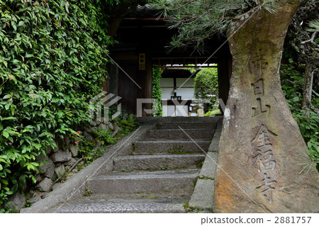 Kyoto Temple loved by Kyoto, Matsuo Basho and Yusuke Buson 2881757