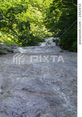 Kamuiwakka hot waterfall 2882658