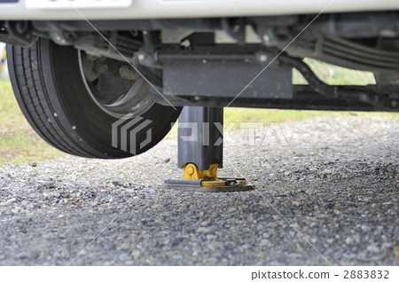 jack up, jack, jacked 2883832