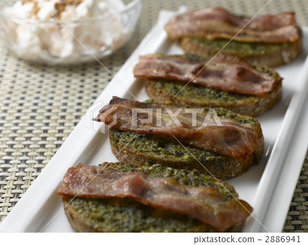 pesto, genovese, baker 2886941