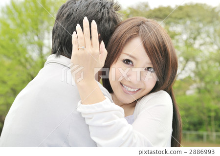 embrace, hold each other, hug 2886993