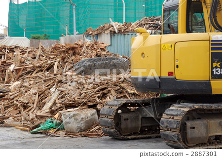 Rubble removal 2887301