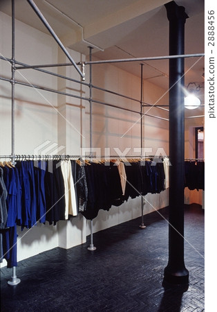 Parisian boutique 2888456