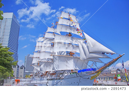 Sail boat Nippon Maru of Minato Mirai 21 Sail boat Nippon Maru of Minato Mirai 21 2891473