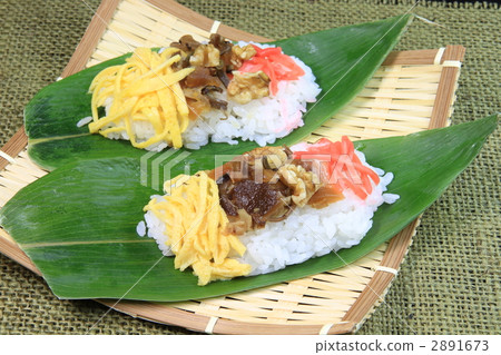 Two dishes of local cuisine "Bamboo shoot" Two dishes of local cuisine "Bamboo shoot" 2891673