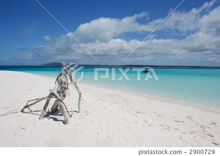 sand beach, sandy beach, blue water 2900729