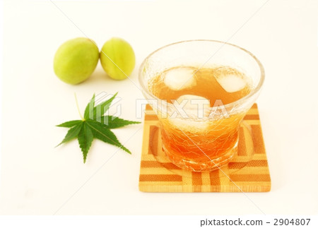 Plum drink 2904807