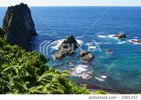 北海道島Takefoshi海岸的Shakudan海島(“日本的Nagisa 100選擇”) 北海道島Takefoshi海岸的Shakudan海島(“日本的Nagisa 100選擇”) 2905202