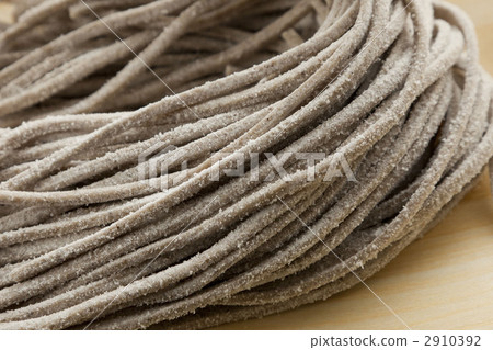 10% soba, uncooked noodles, noodles 2910392