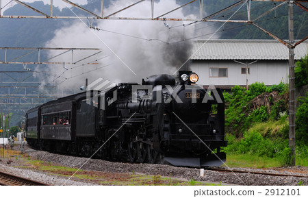 c61, old-model passenger car, steam locomotive 2912101