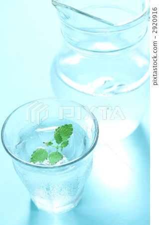  礦泉水 2920916